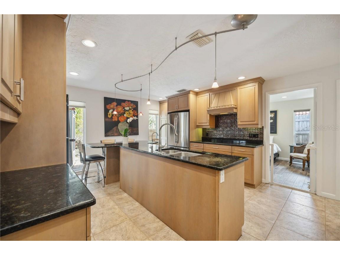 711 Birdsong Lane Sarasota FL 34242 A4646201 image12