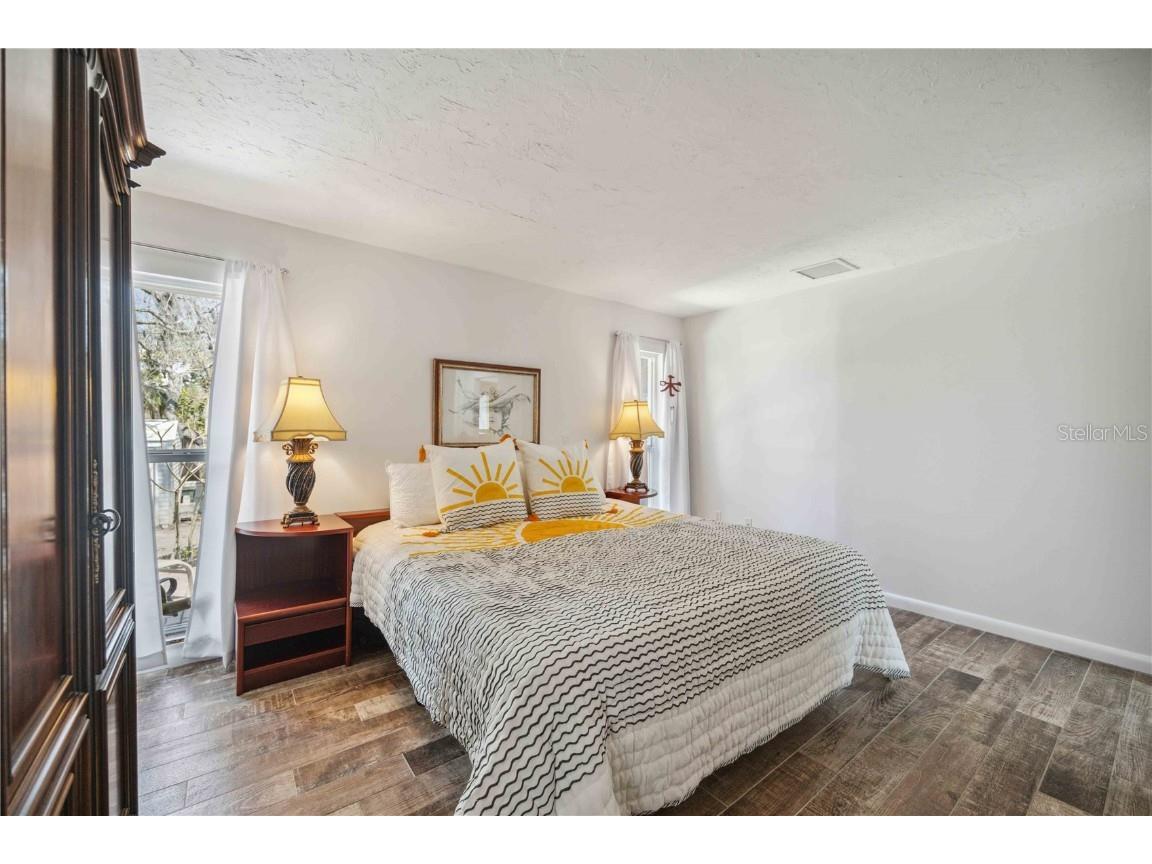 711 Birdsong Lane Sarasota FL 34242 A4646201 image23