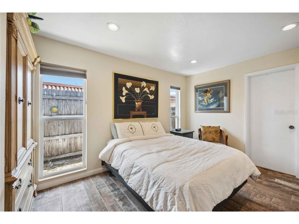 711 Birdsong Lane Sarasota FL 34242 A4646201 image27