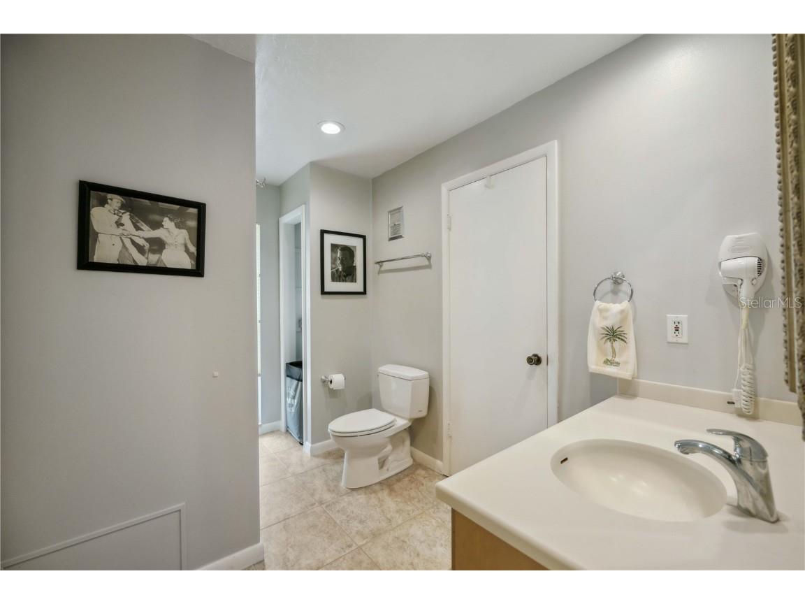 711 Birdsong Lane Sarasota FL 34242 A4646201 image28