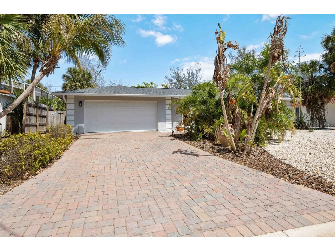 711 Birdsong Lane Sarasota FL 34242 A4646201 image3