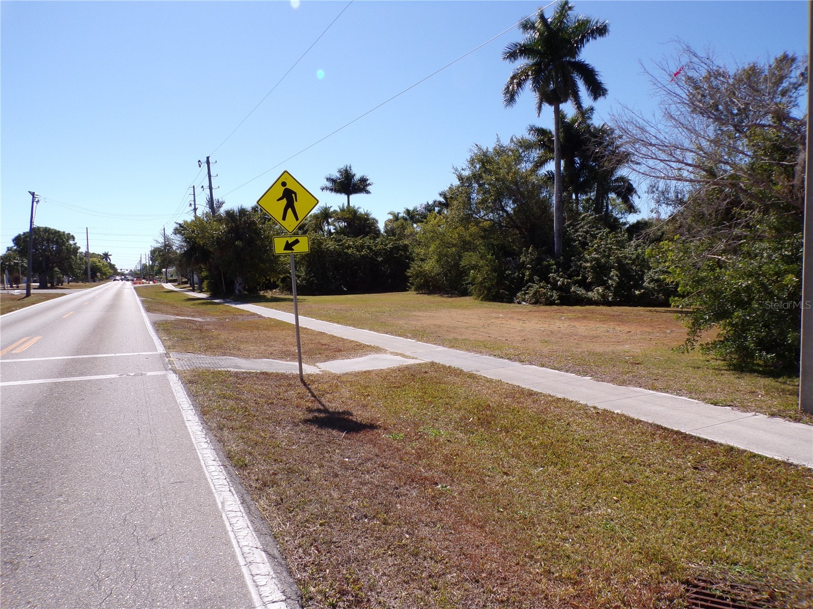 711 Cooper Street Punta Gorda FL 33950 C7521759 image5