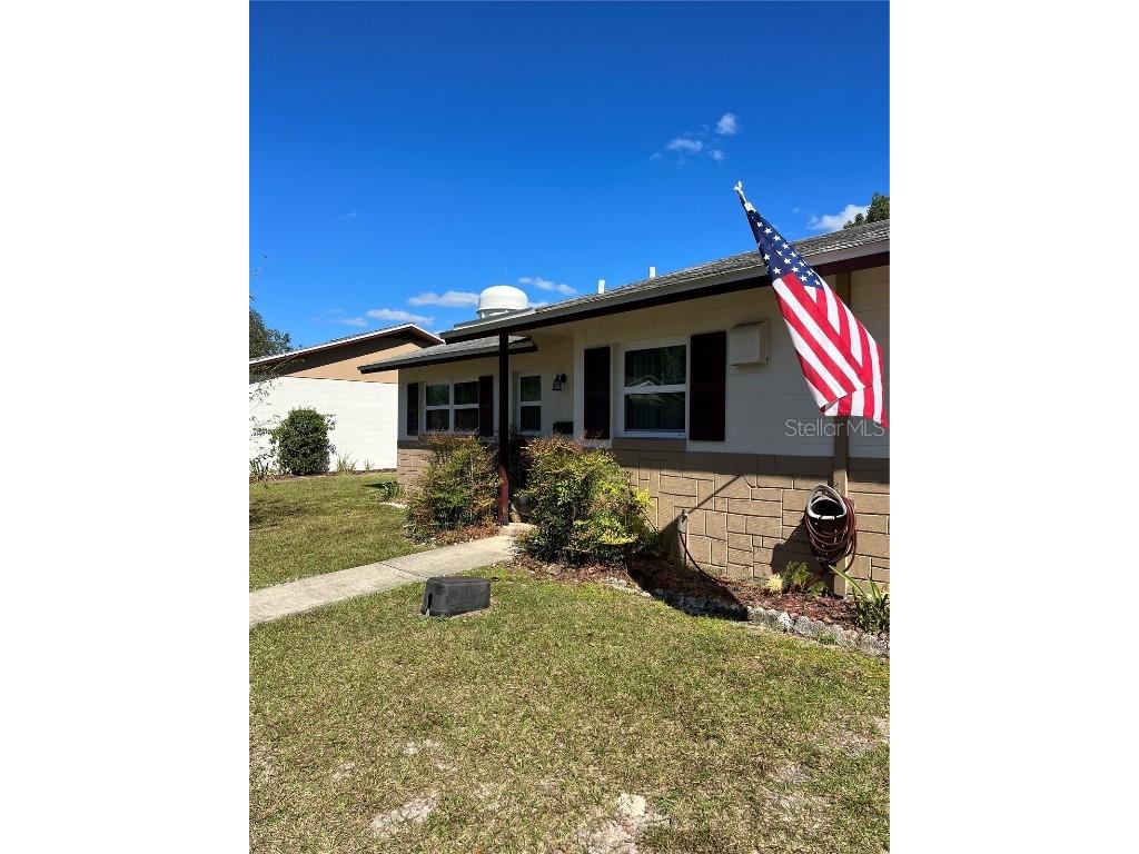 711 E Michigan Avenue #B Deland FL 32724 C7467253 image1