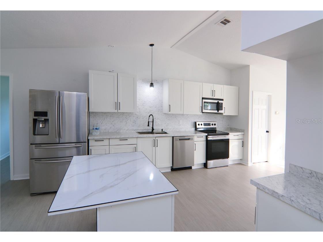 711 Kempten Street NW Palm Bay FL 32907 S5140041 image5