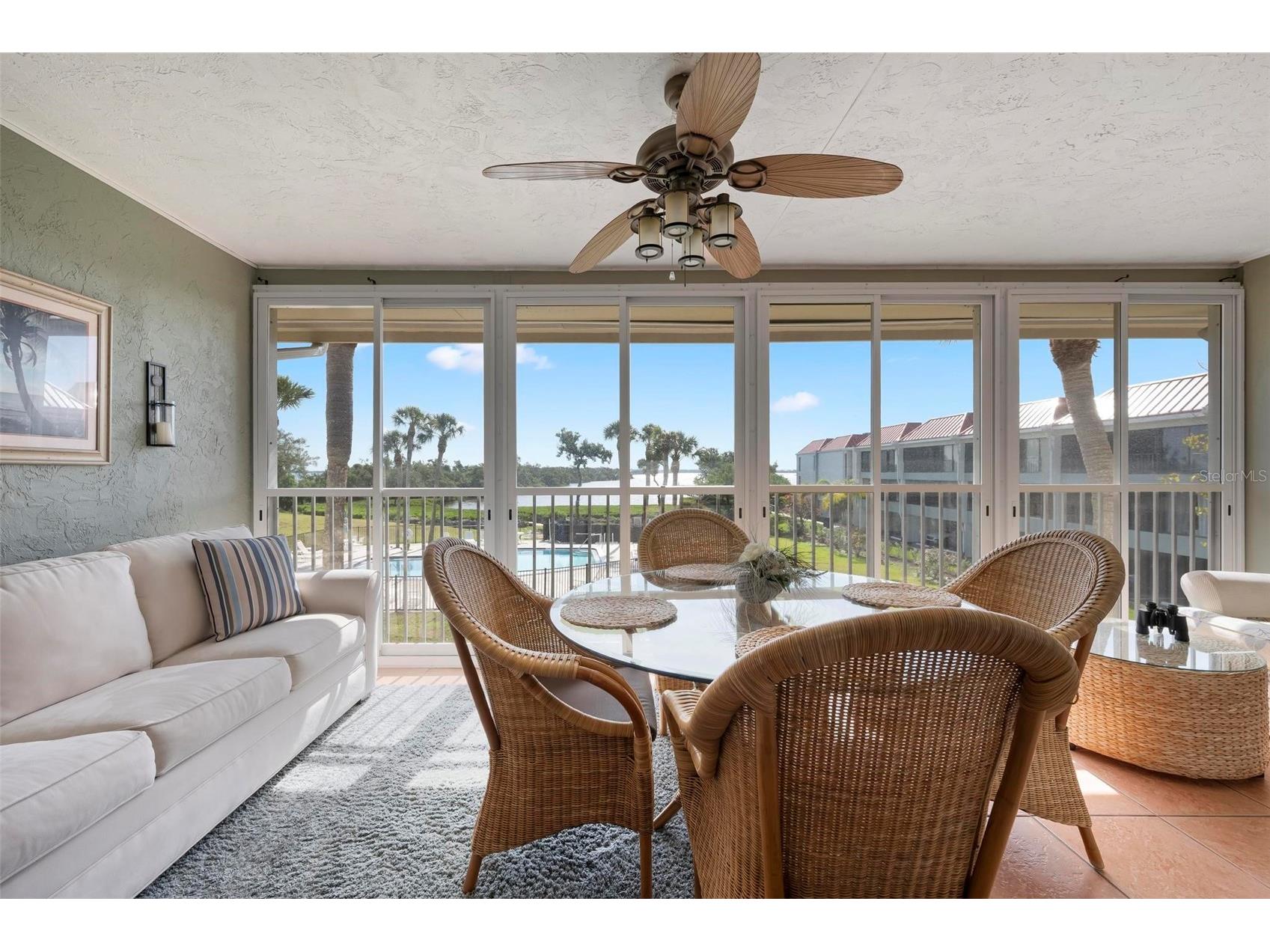 711 Manatee Avenue Holmes Beach FL 34217 - ANNA MARIA SOUND A4692722 image1