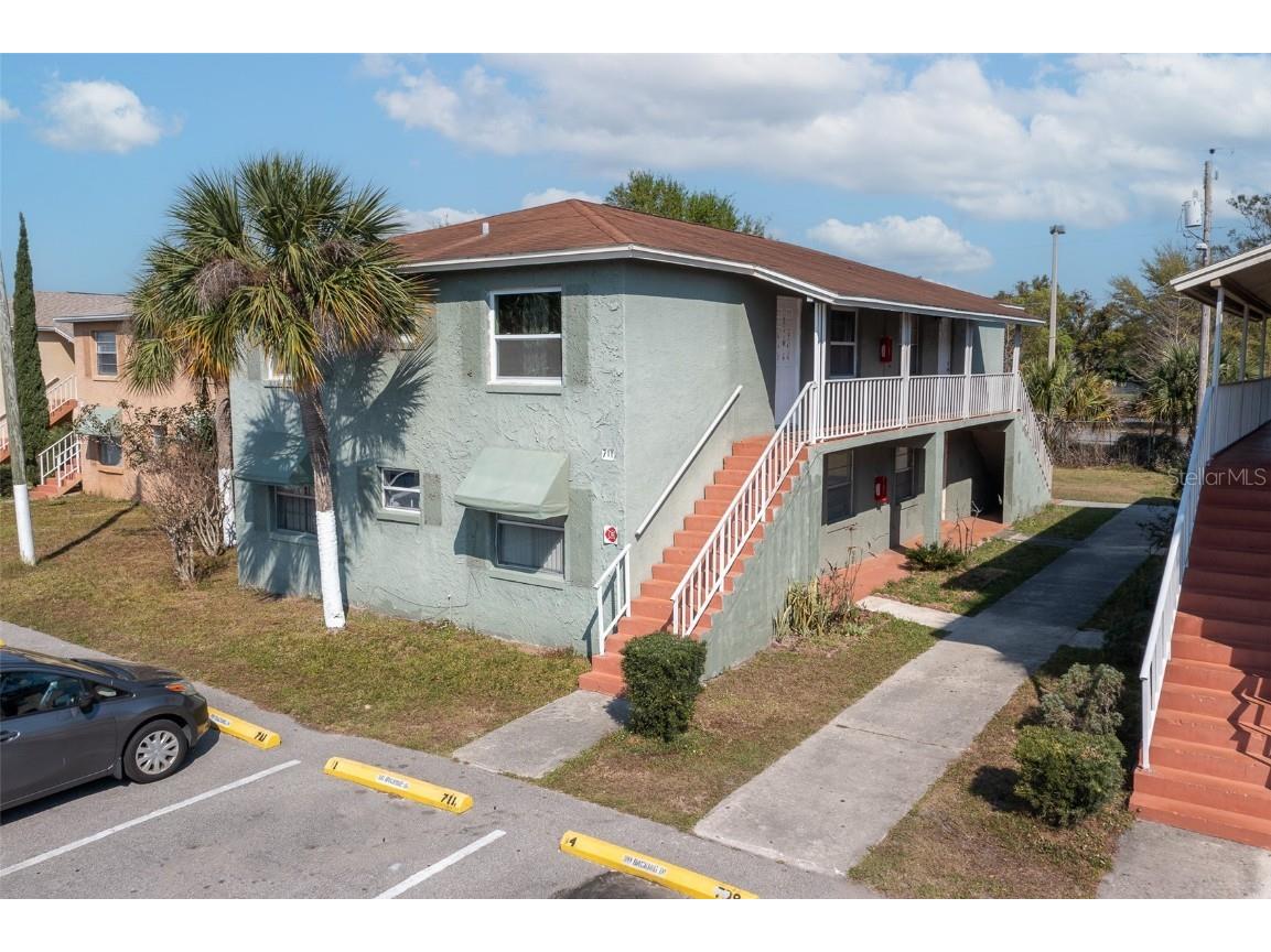 711 Michigan Court #1 Saint Cloud FL 34769 S5114927 image1