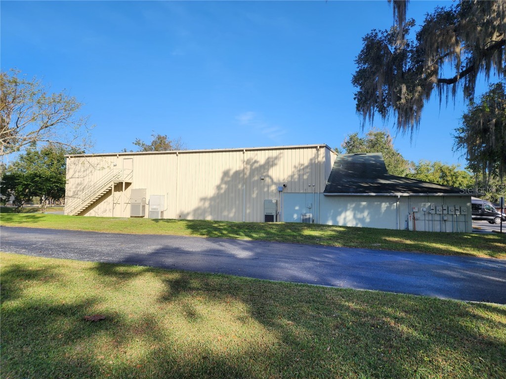 711 N 3rd St Leesburg FL 34748 O6329154 image11
