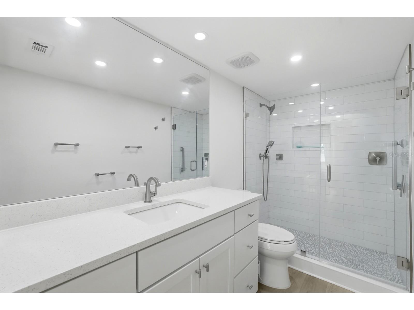 711 N Halifax Avenue #101 Daytona Beach FL 32118 FC316981 image22