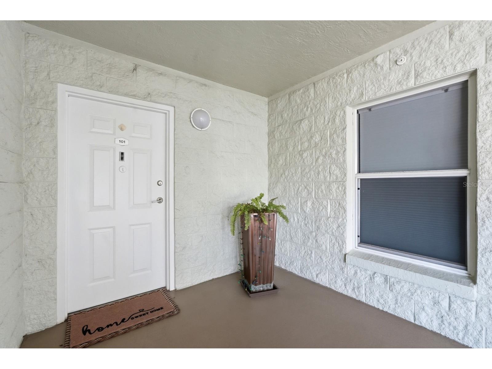 711 N Halifax Avenue #101 Daytona Beach FL 32118 FC316981 image3