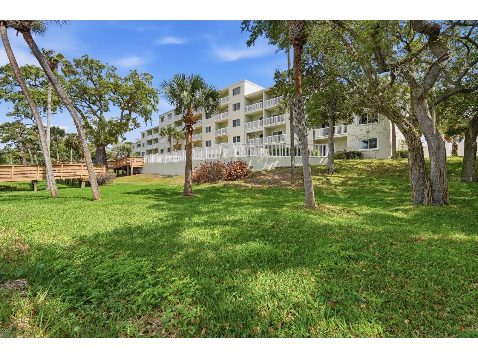 711 N Halifax Avenue #101 Daytona Beach FL 32118 FC316981 image33