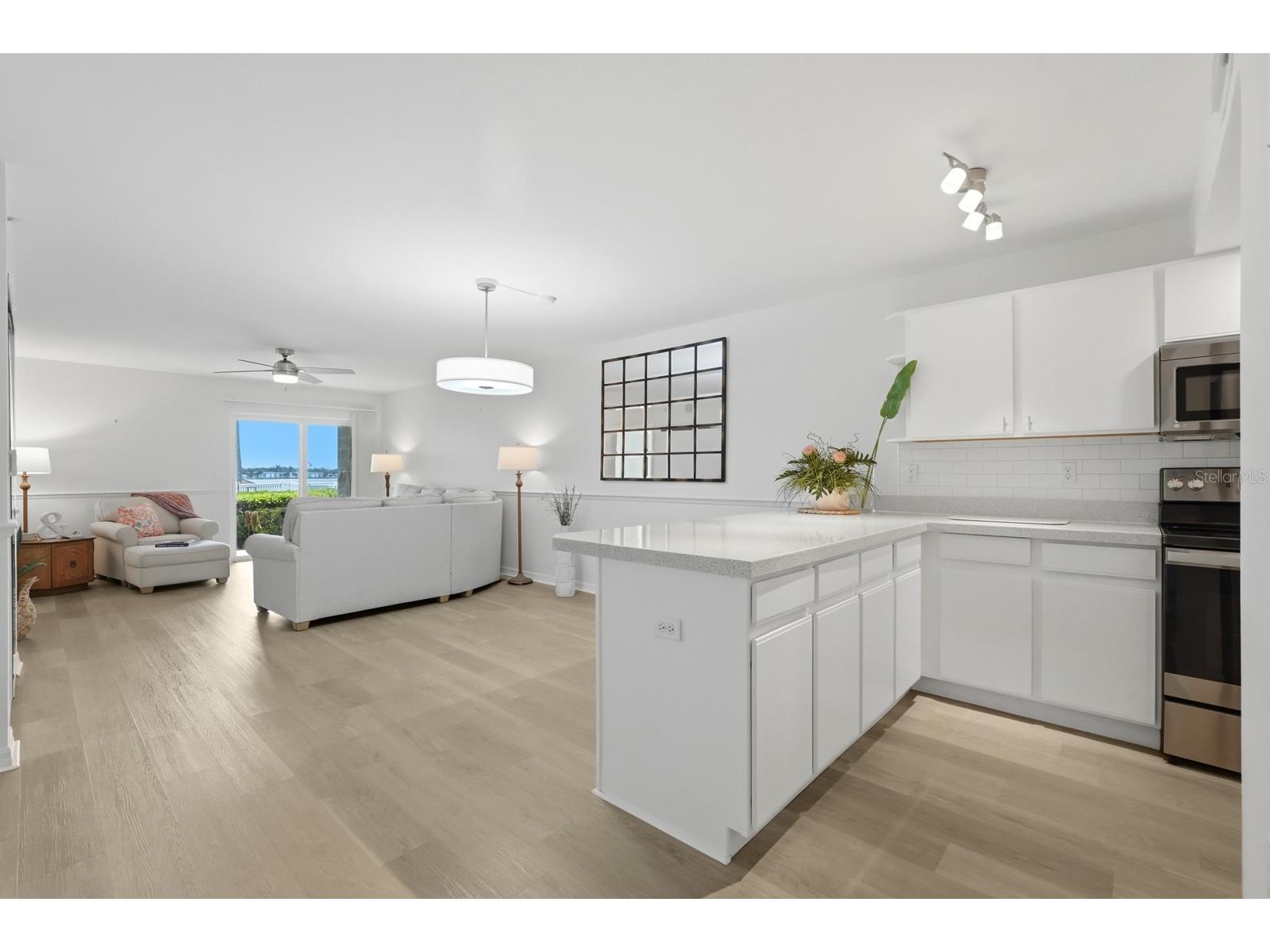 711 N Halifax Avenue #101 Daytona Beach FL 32118 FC316981 image6