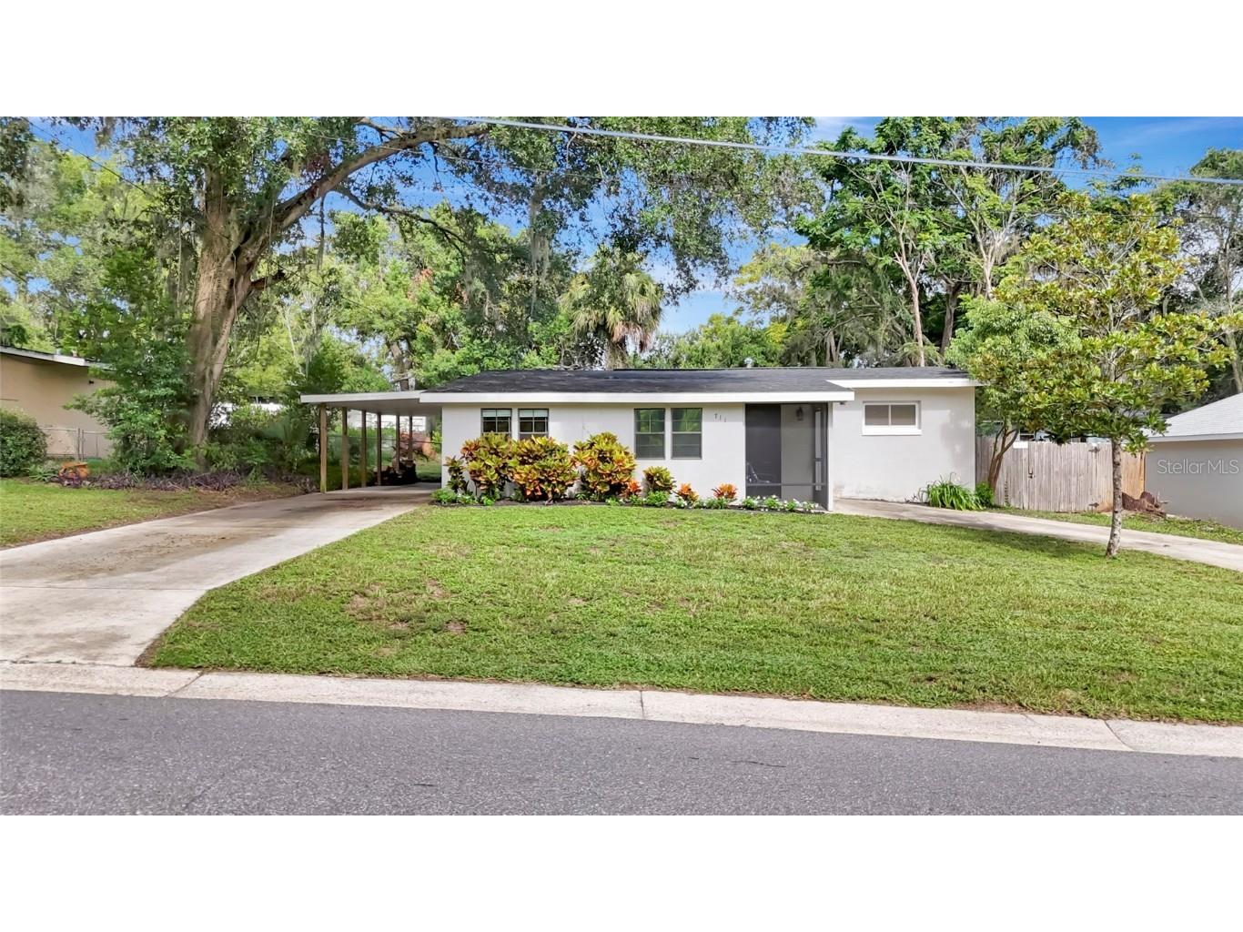 711 Pennsylvania Avenue Fruitland Park FL 34731 G5101274 image1