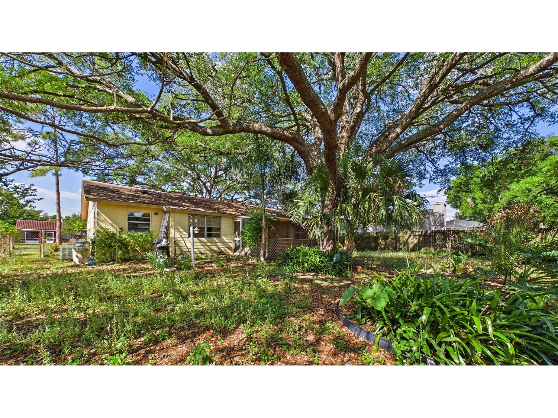 711 Regent Circle S Brandon FL 33511 TB8494976 image18