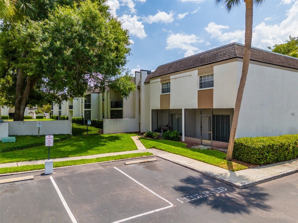 711 Russell Lane #238 Brandon FL 33510 T3531167 image1