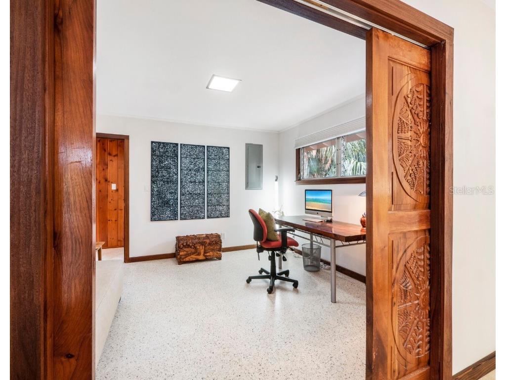 711 Russell Street Longboat Key FL 34228 - SARASOTA BAY THE GULF A4636733 image18