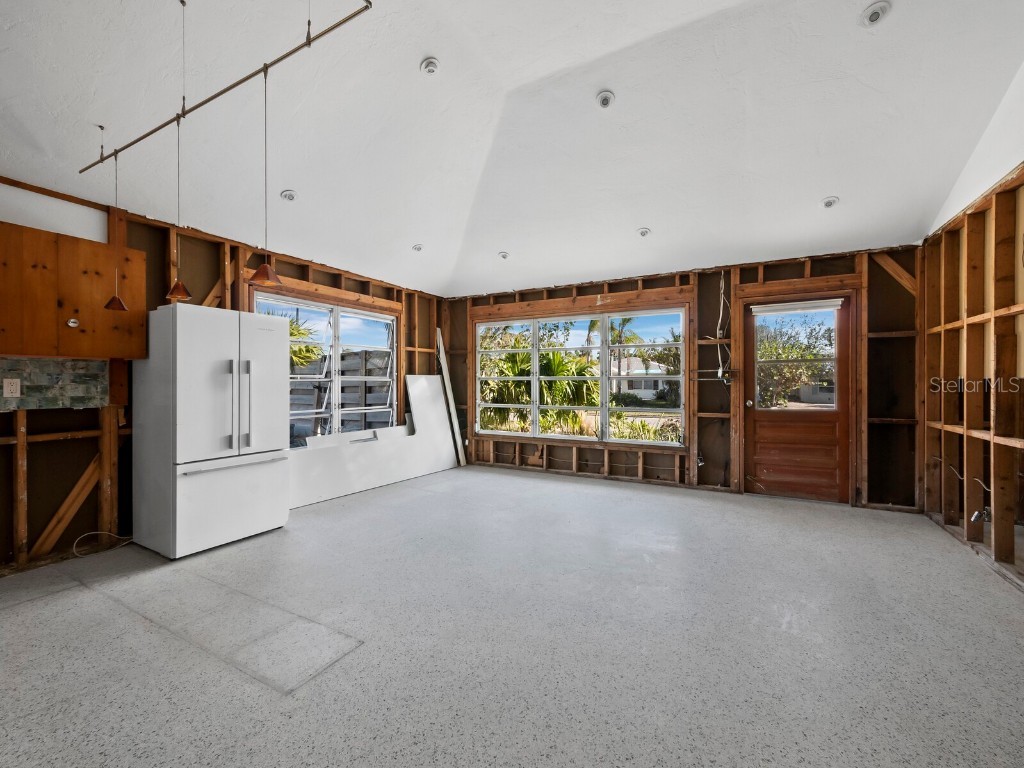 711 Russell Street Longboat Key FL 34228 - SARASOTA BAY THE GULF A4636733 image8