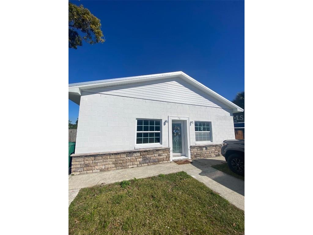 711 S Dixie Avenue Fruitland Park FL 34731 S5098232 image1