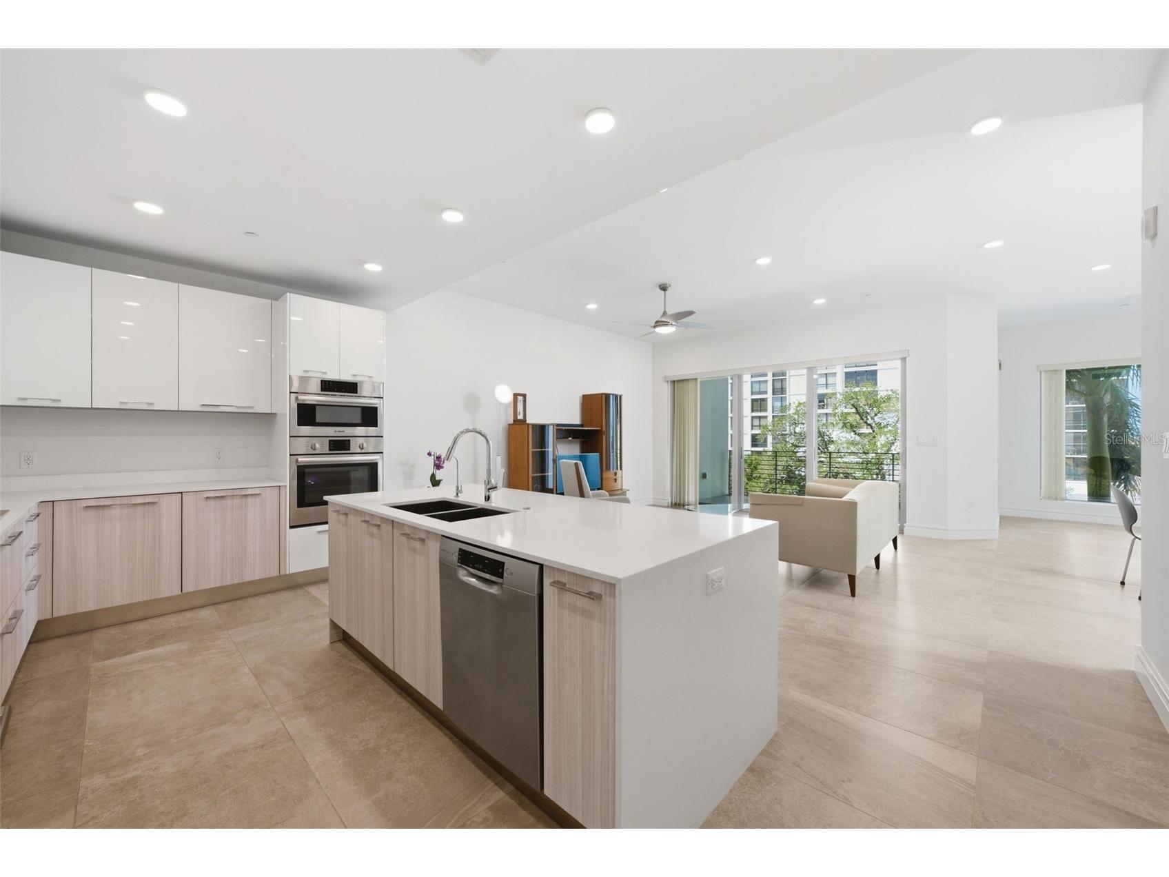 711 S Palm Avenue #302 Sarasota FL 34236 A4688989 image12
