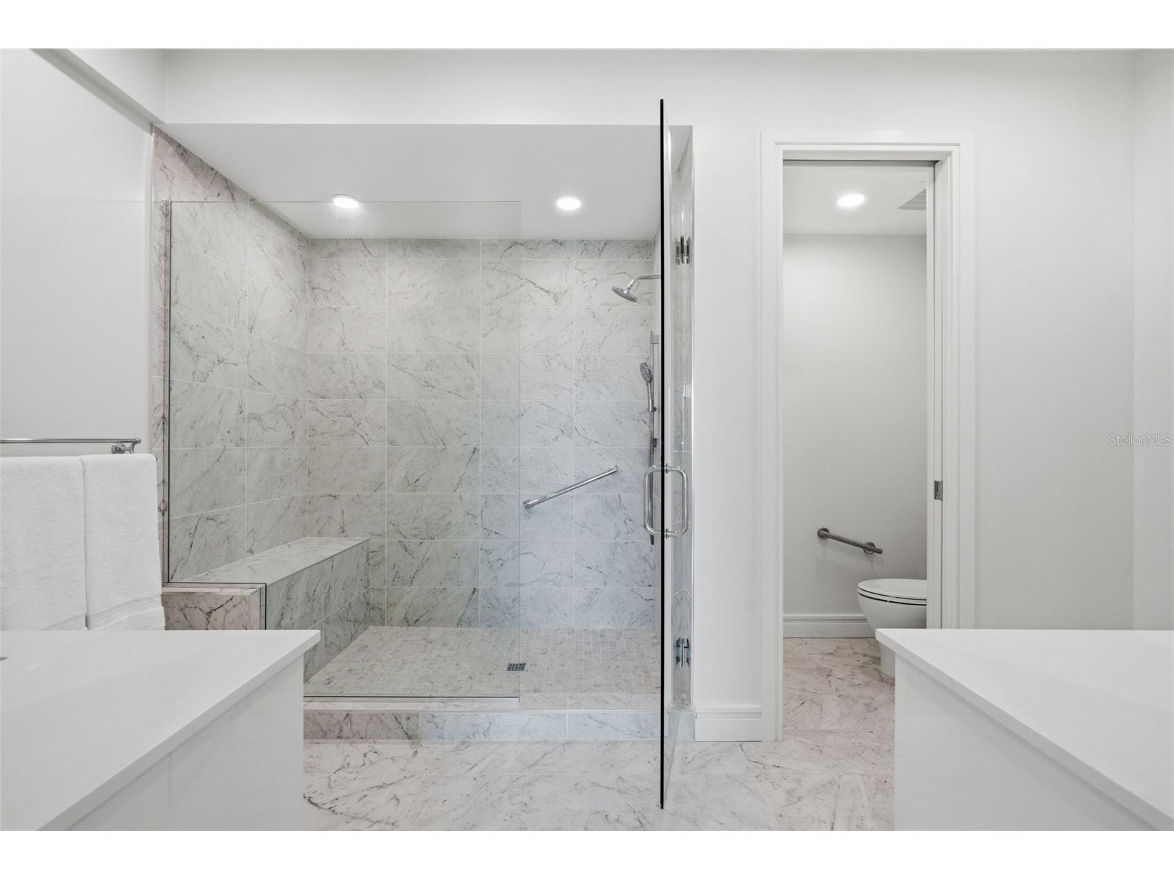 711 S Palm Avenue #302 Sarasota FL 34236 A4688989 image14