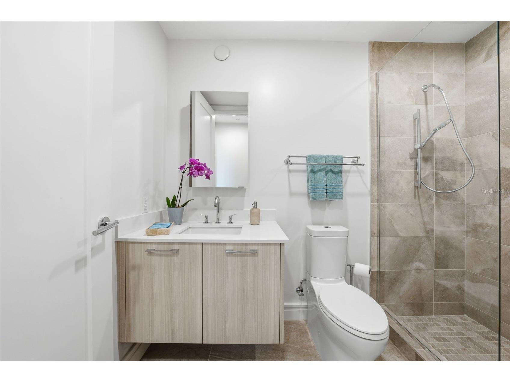 711 S Palm Avenue #302 Sarasota FL 34236 A4688989 image20