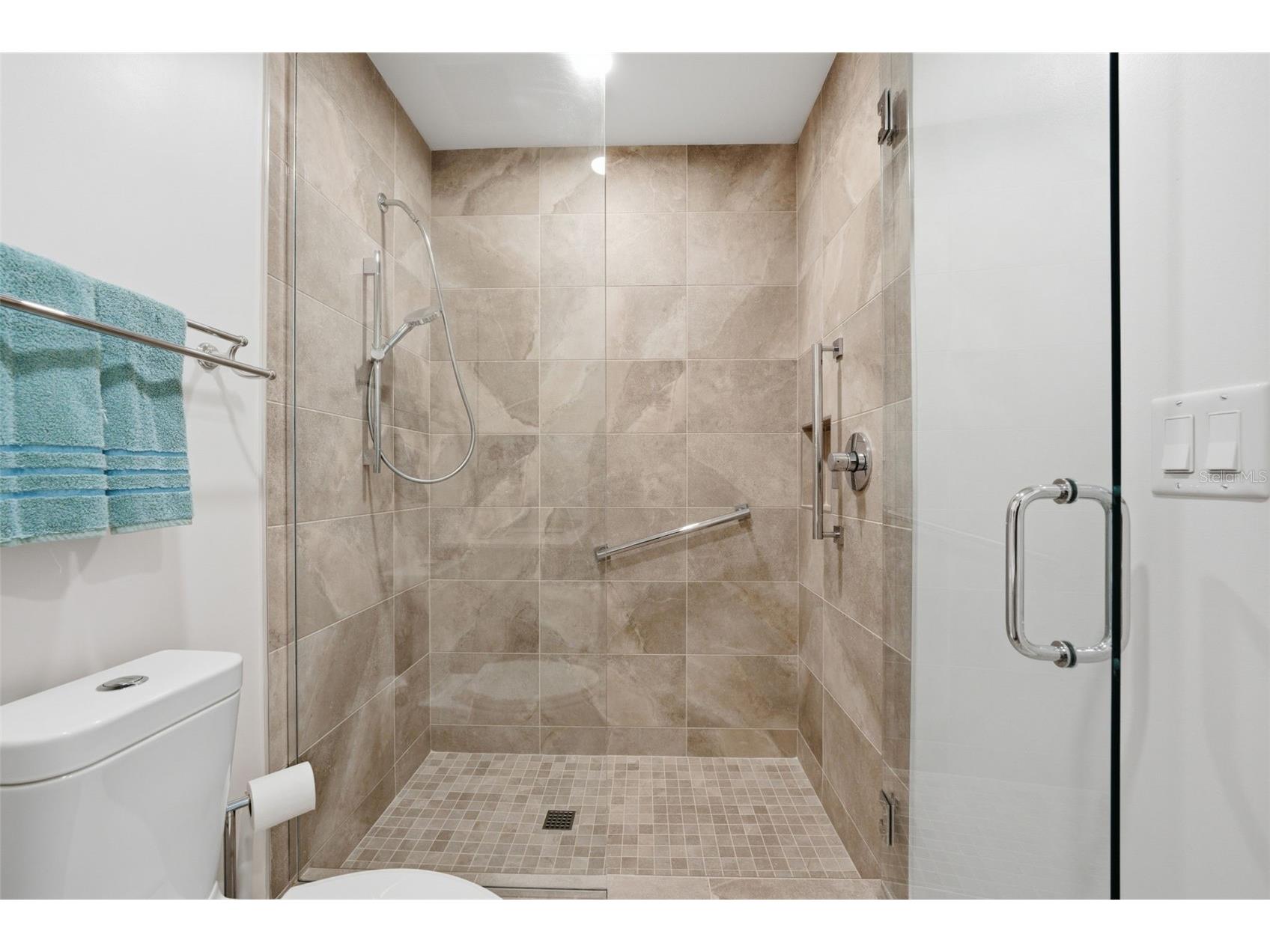 711 S Palm Avenue #302 Sarasota FL 34236 A4688989 image21