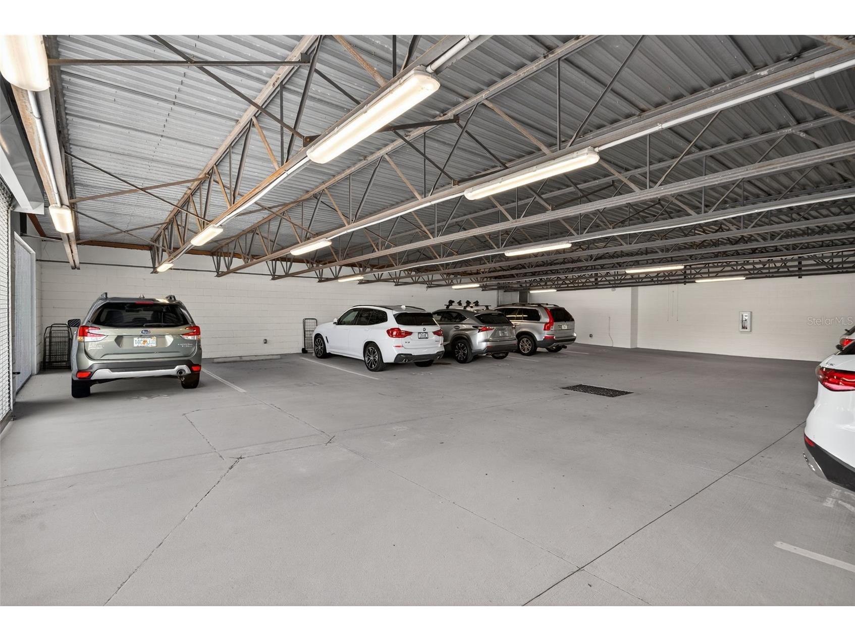 711 S Palm Avenue #302 Sarasota FL 34236 A4688989 image27