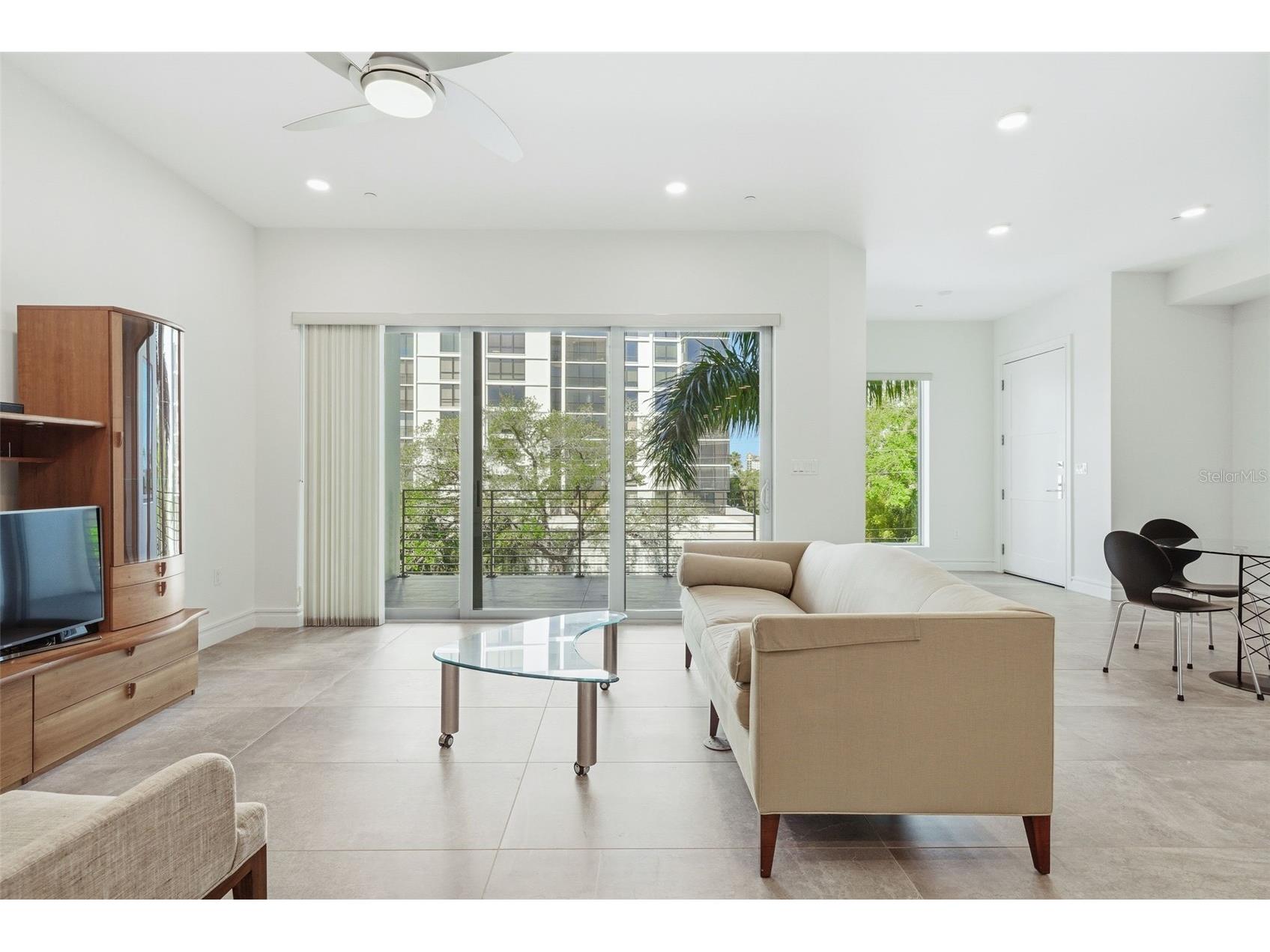 711 S Palm Avenue #302 Sarasota FL 34236 A4688989 image5