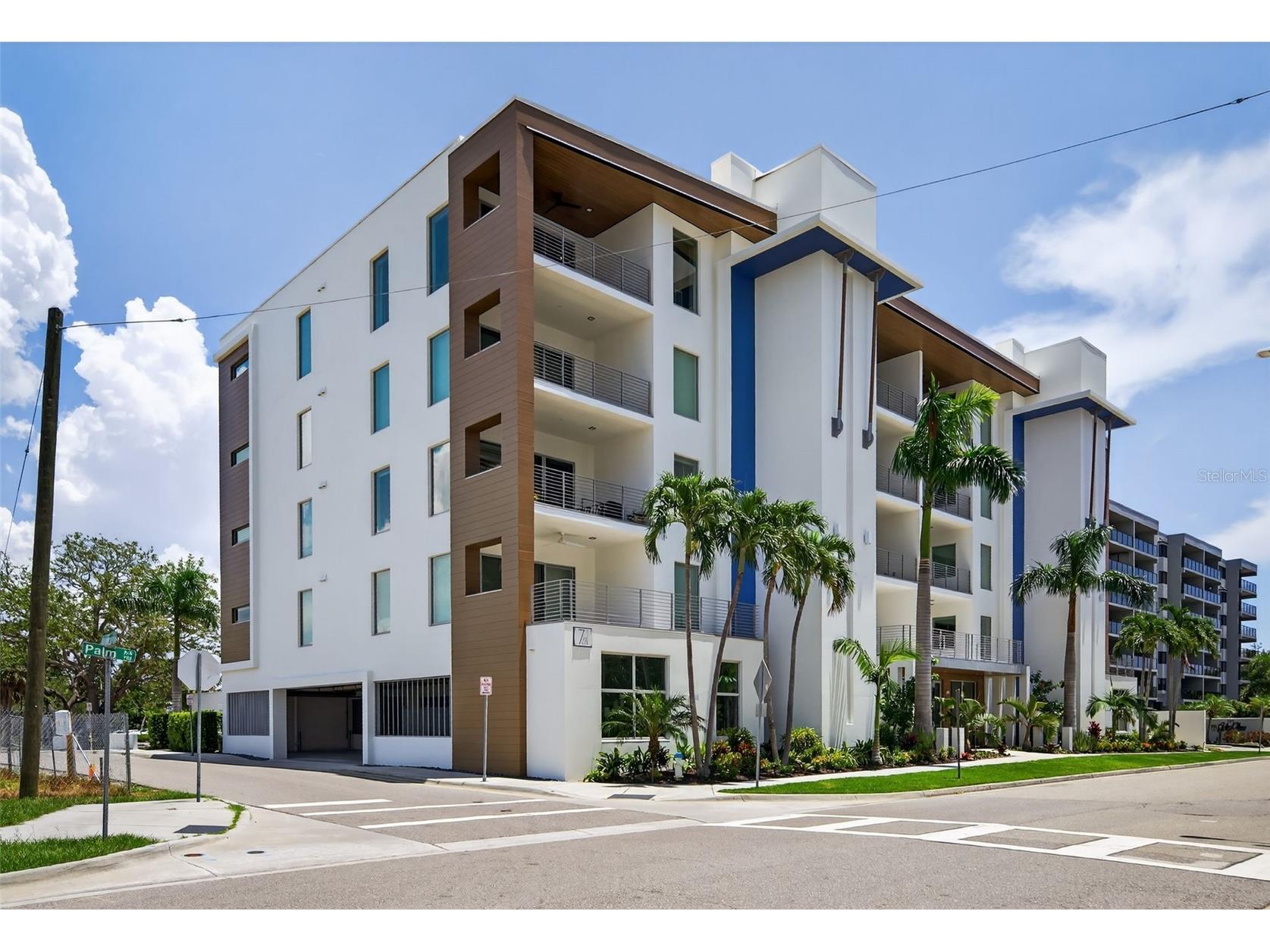 711 S Palm Avenue #303 Sarasota FL 34236 A4666261 image3