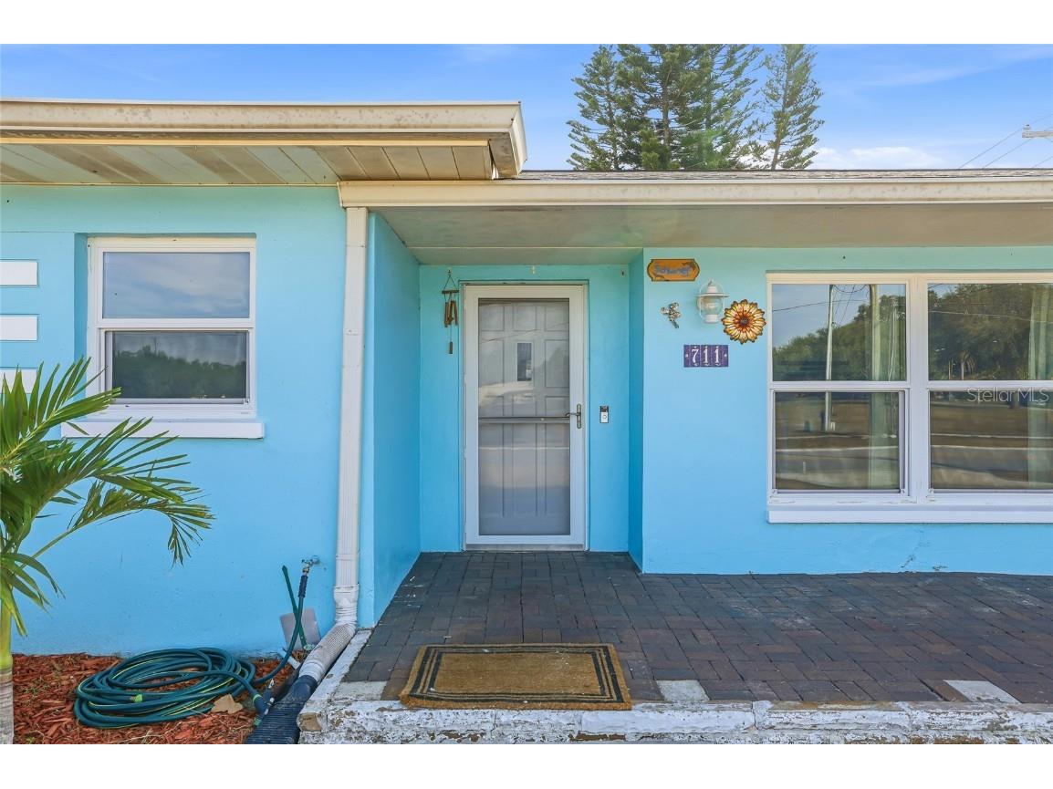 711 San Salvador Drive Dunedin FL 34698 TB8454321 image2