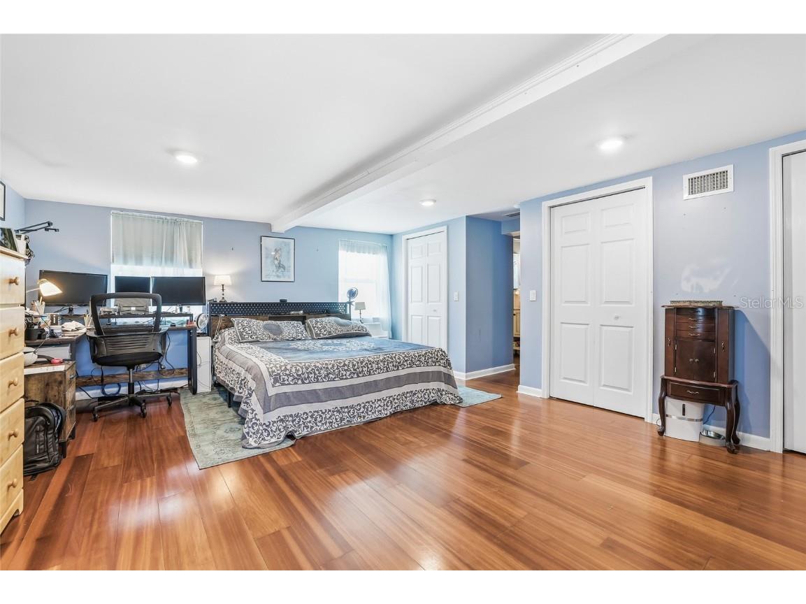 711 San Salvador Drive Dunedin FL 34698 TB8454321 image20