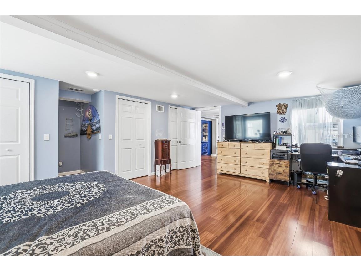 711 San Salvador Drive Dunedin FL 34698 TB8454321 image21