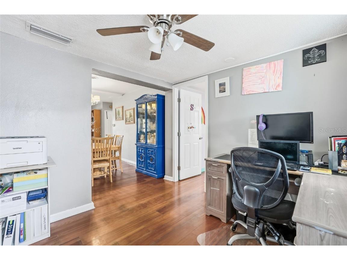 711 San Salvador Drive Dunedin FL 34698 TB8454321 image25