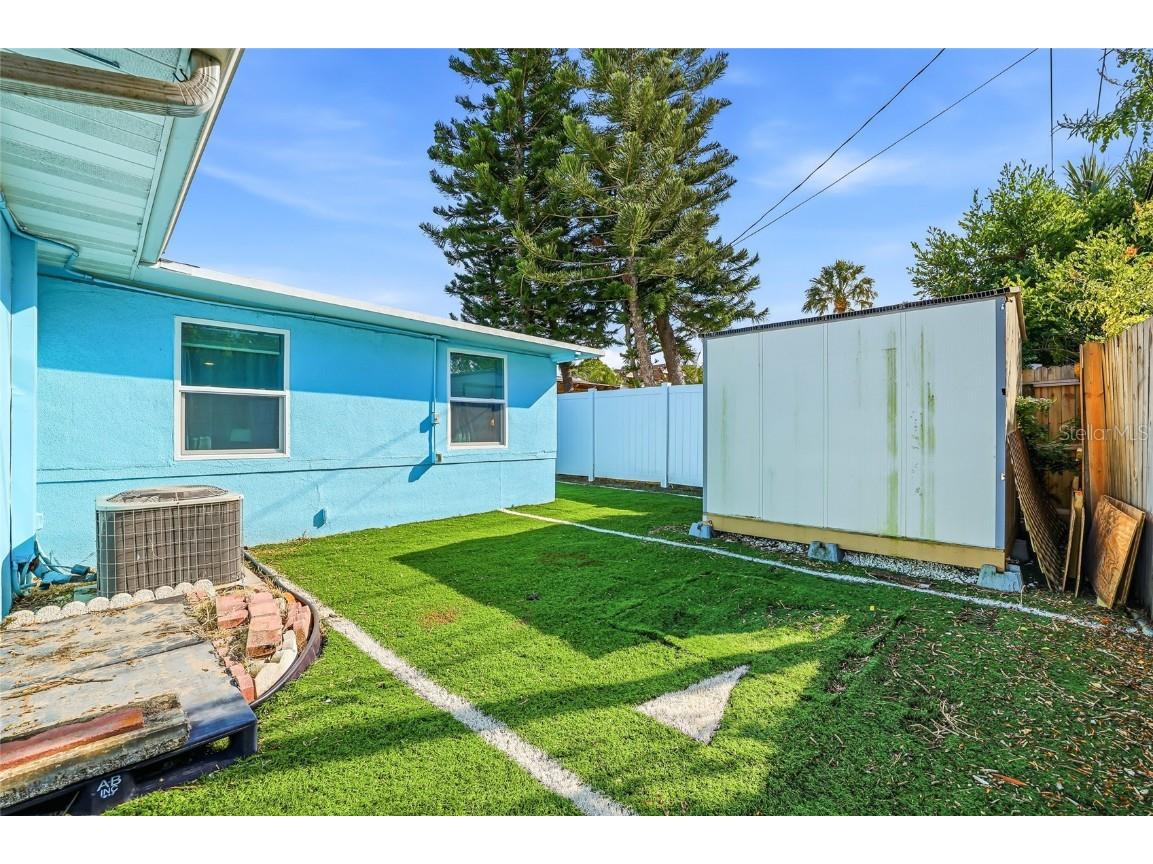 711 San Salvador Drive Dunedin FL 34698 TB8454321 image36