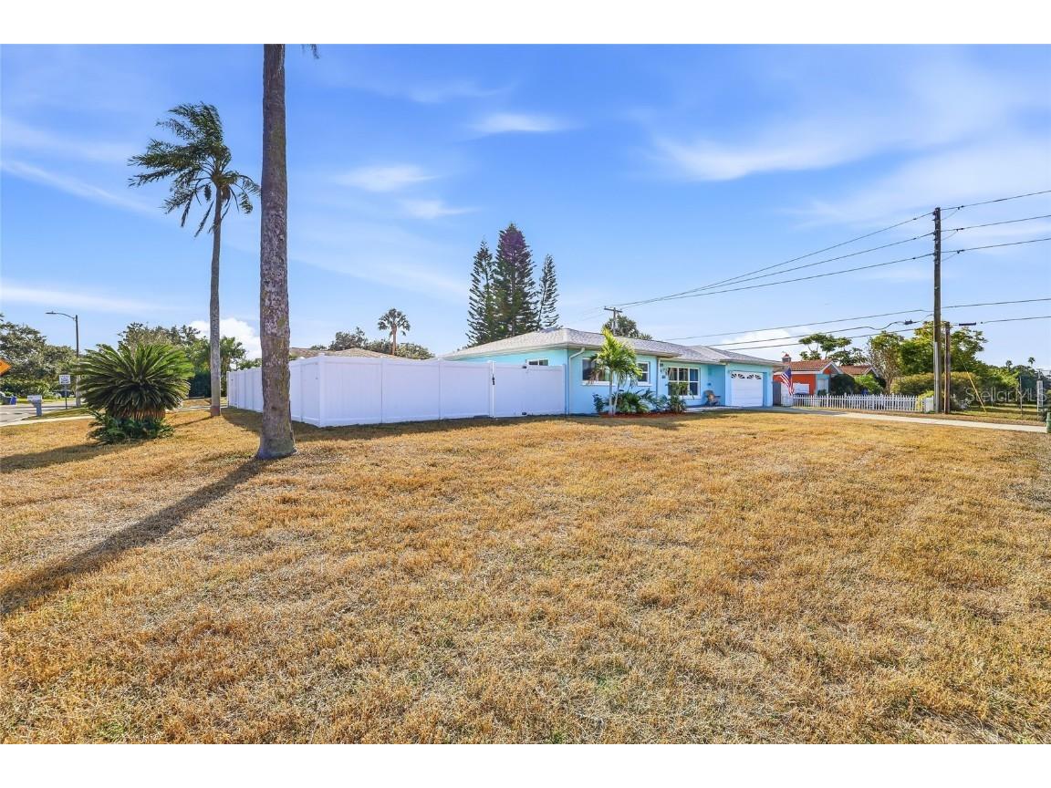 711 San Salvador Drive Dunedin FL 34698 TB8454321 image5