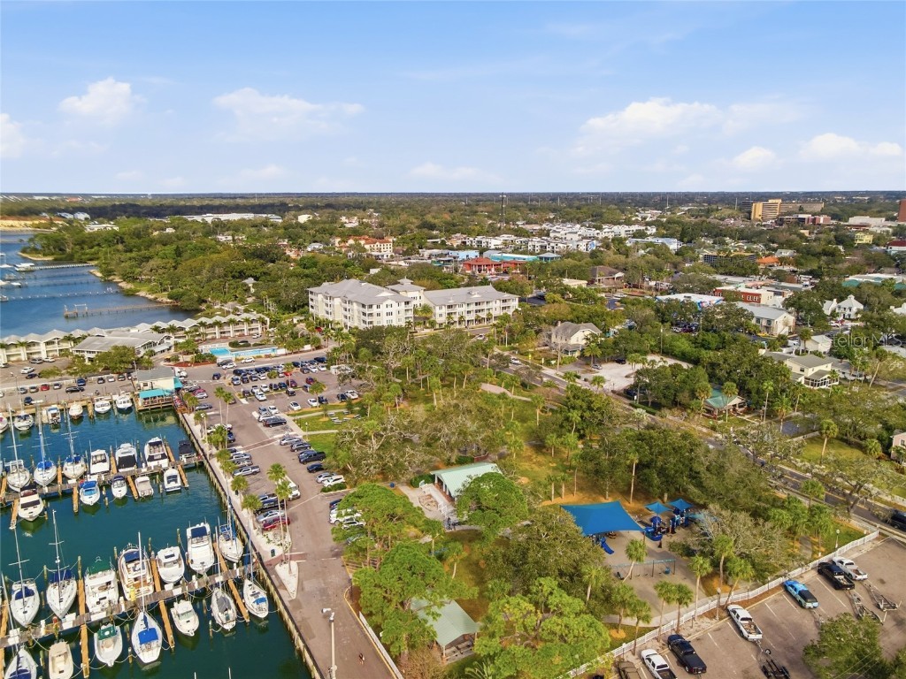 711 San Salvador Drive Dunedin FL 34698 TB8454321 image60