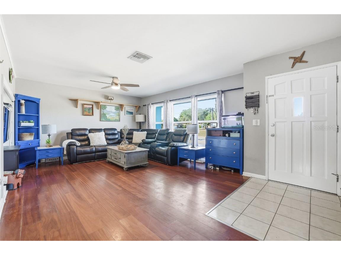 711 San Salvador Drive Dunedin FL 34698 TB8454321 image8