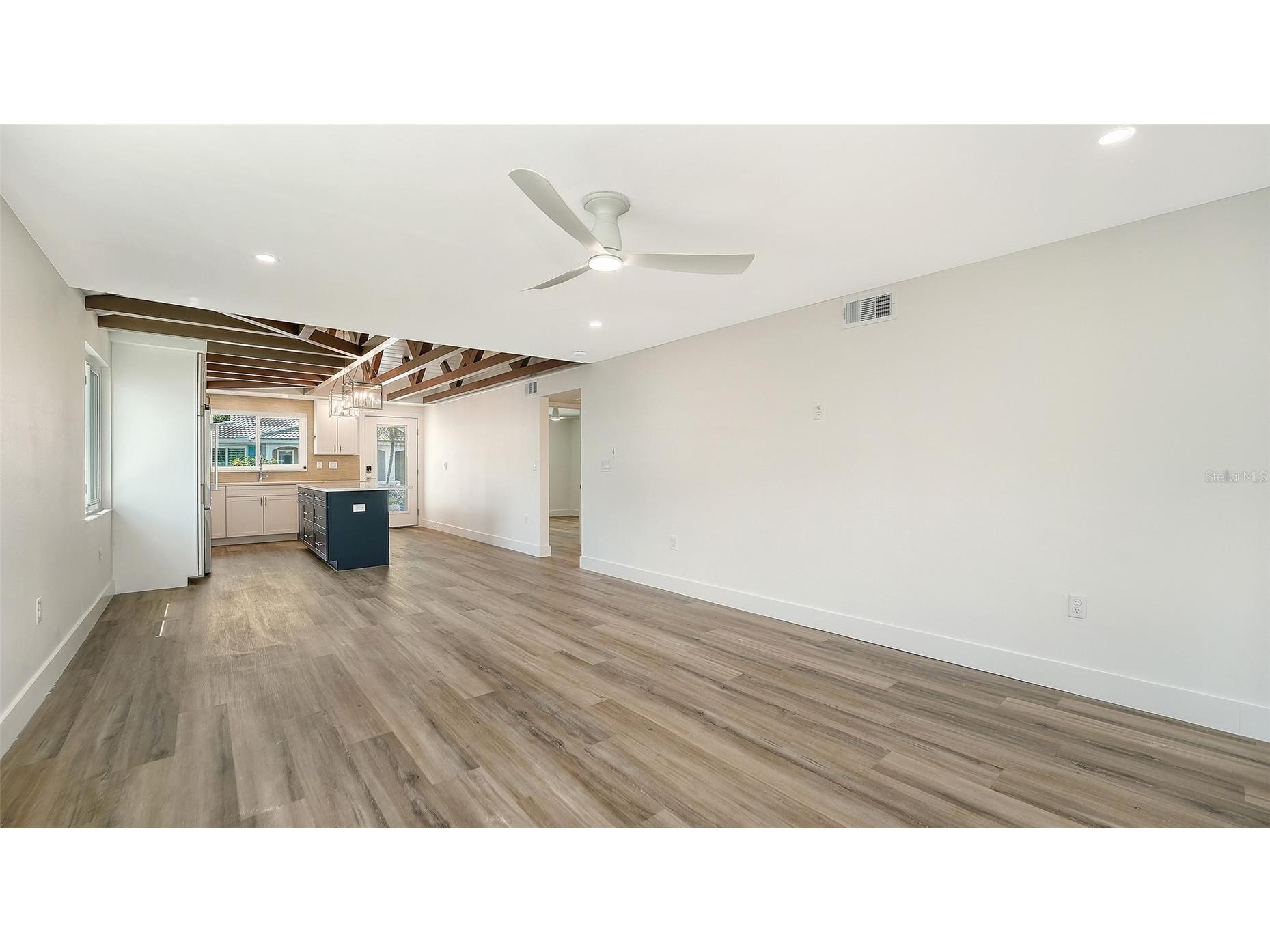 711 Spanish Drive S Longboat Key FL 34228 A4693392 image12