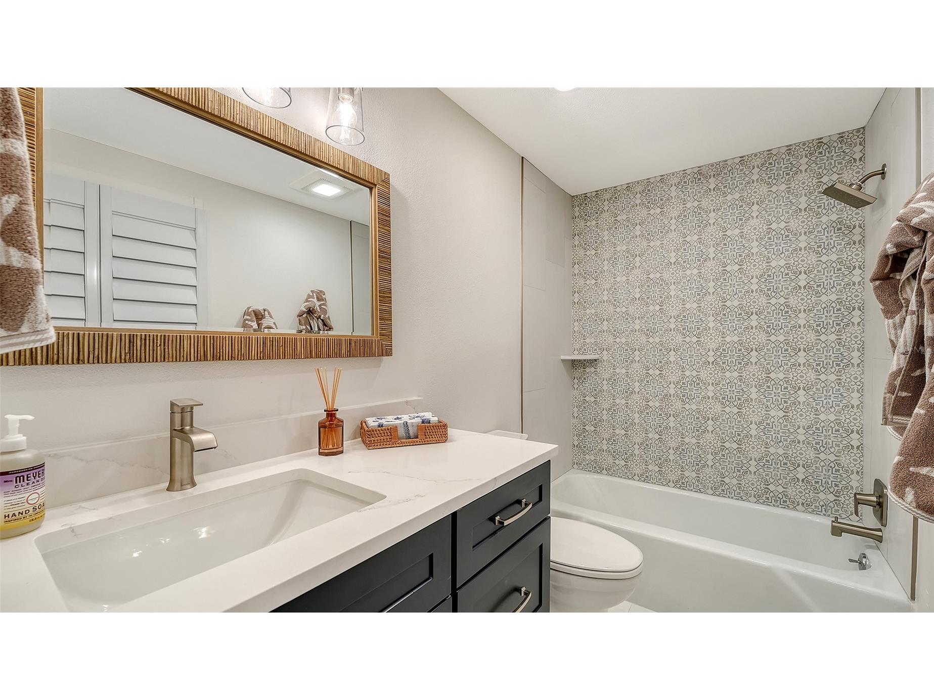 711 Spanish Drive S Longboat Key FL 34228 A4693392 image28