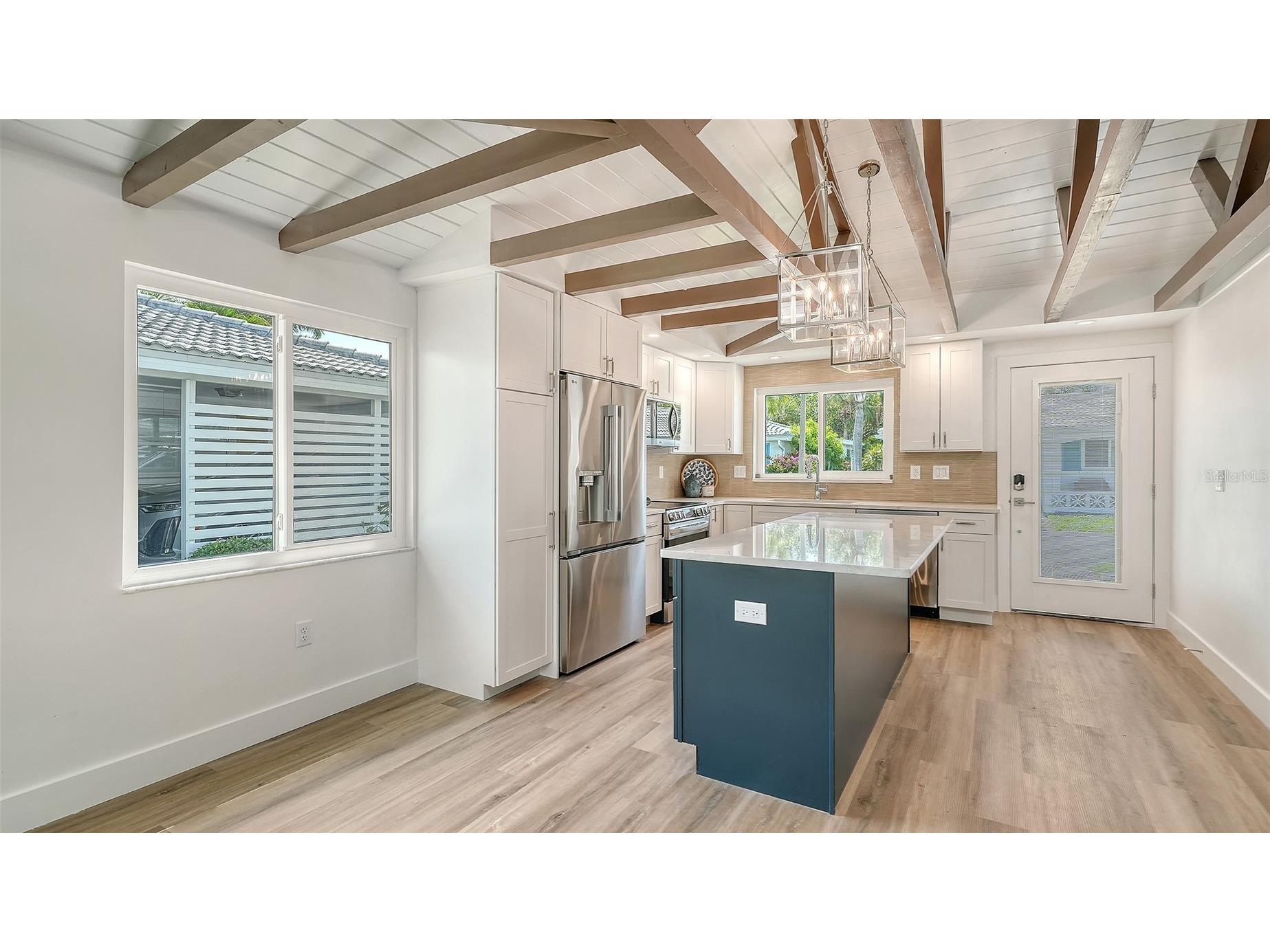 711 Spanish Drive S Longboat Key FL 34228 A4693392 image7