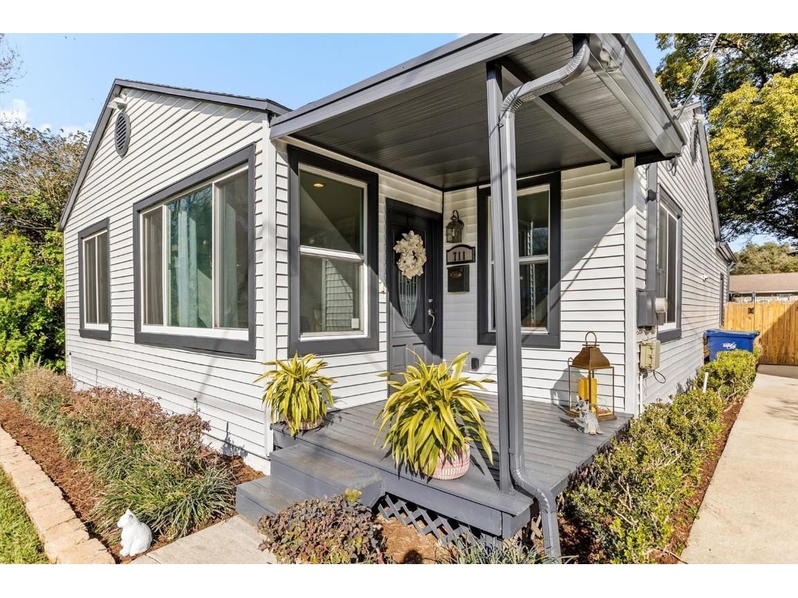 711 W Alfred Tampa FL 33603 U8187983 image1