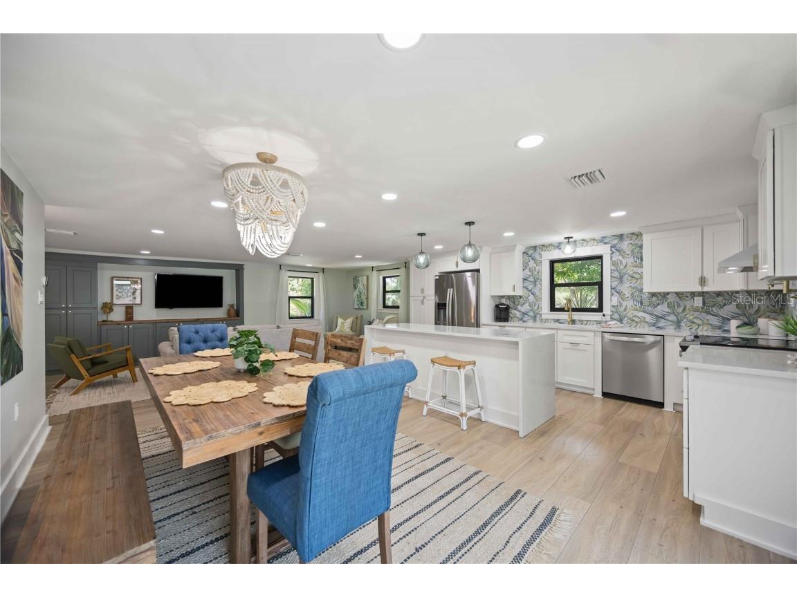 7111 17th Avenue NW Bradenton FL 34209 A4625306 image1