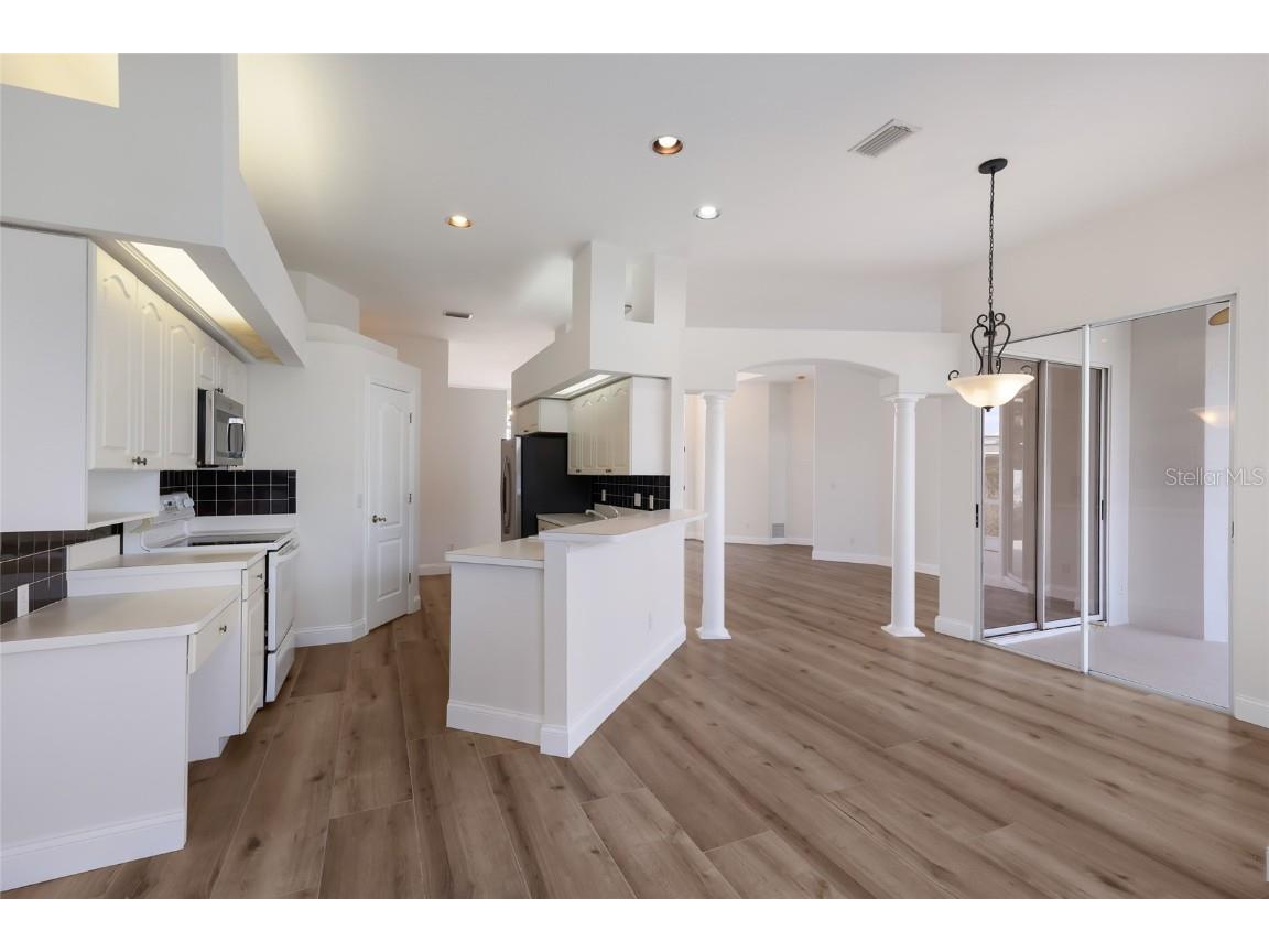 7111 41st Lane E Sarasota FL 34243 A4671341 image10