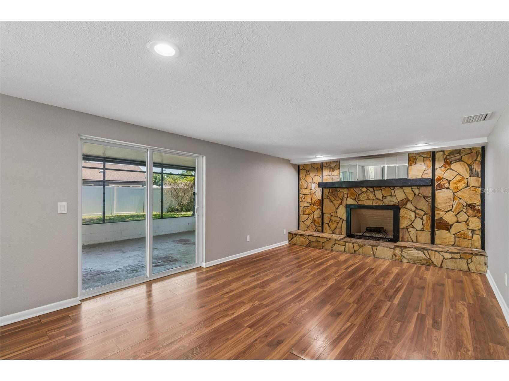 7111 Gateway Court Tampa FL 33615 TB8499685 image29