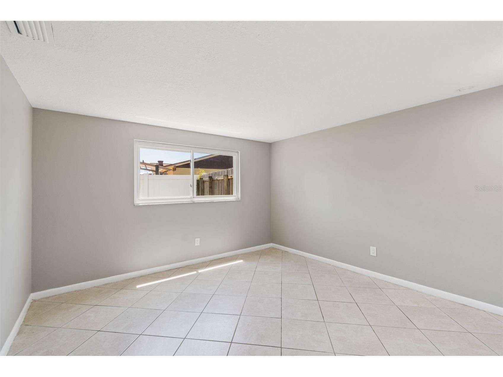 7111 Gateway Court Tampa FL 33615 TB8499685 image36