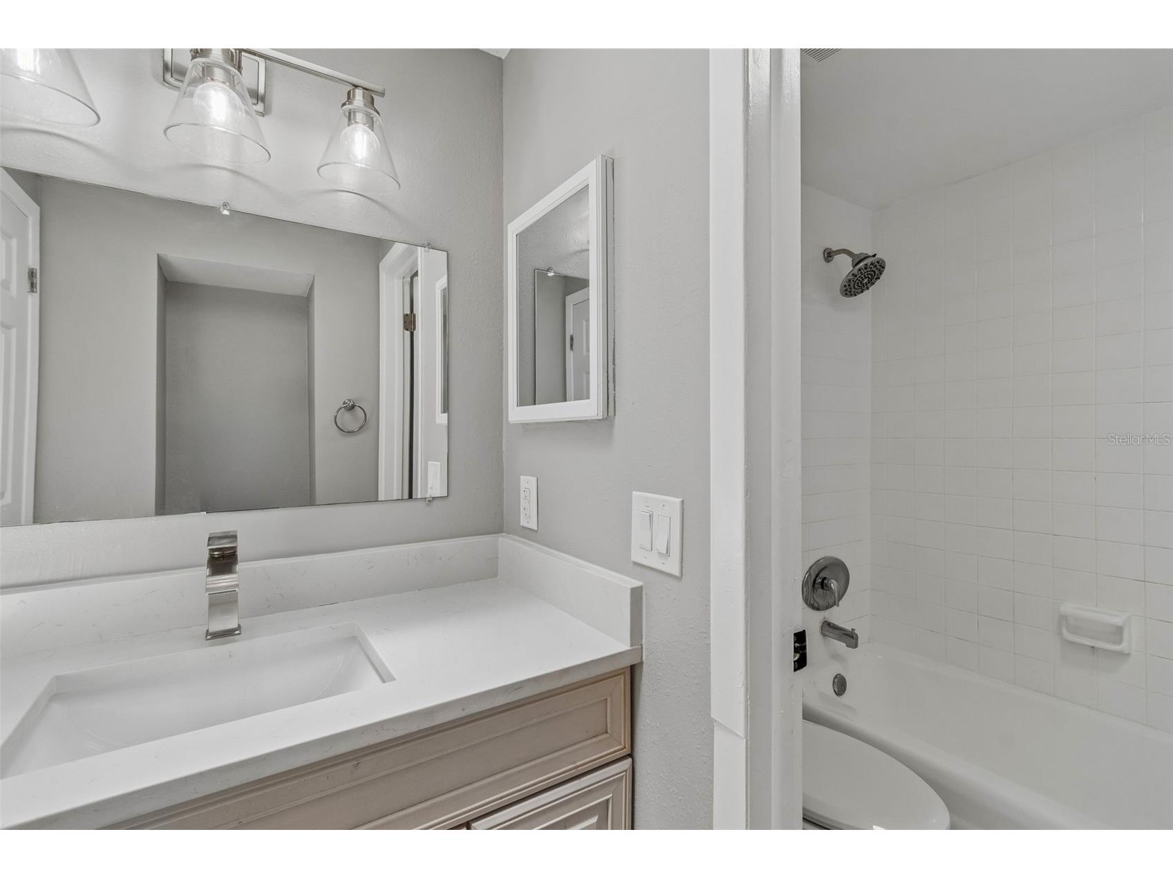 7111 Gateway Court Tampa FL 33615 TB8499685 image47