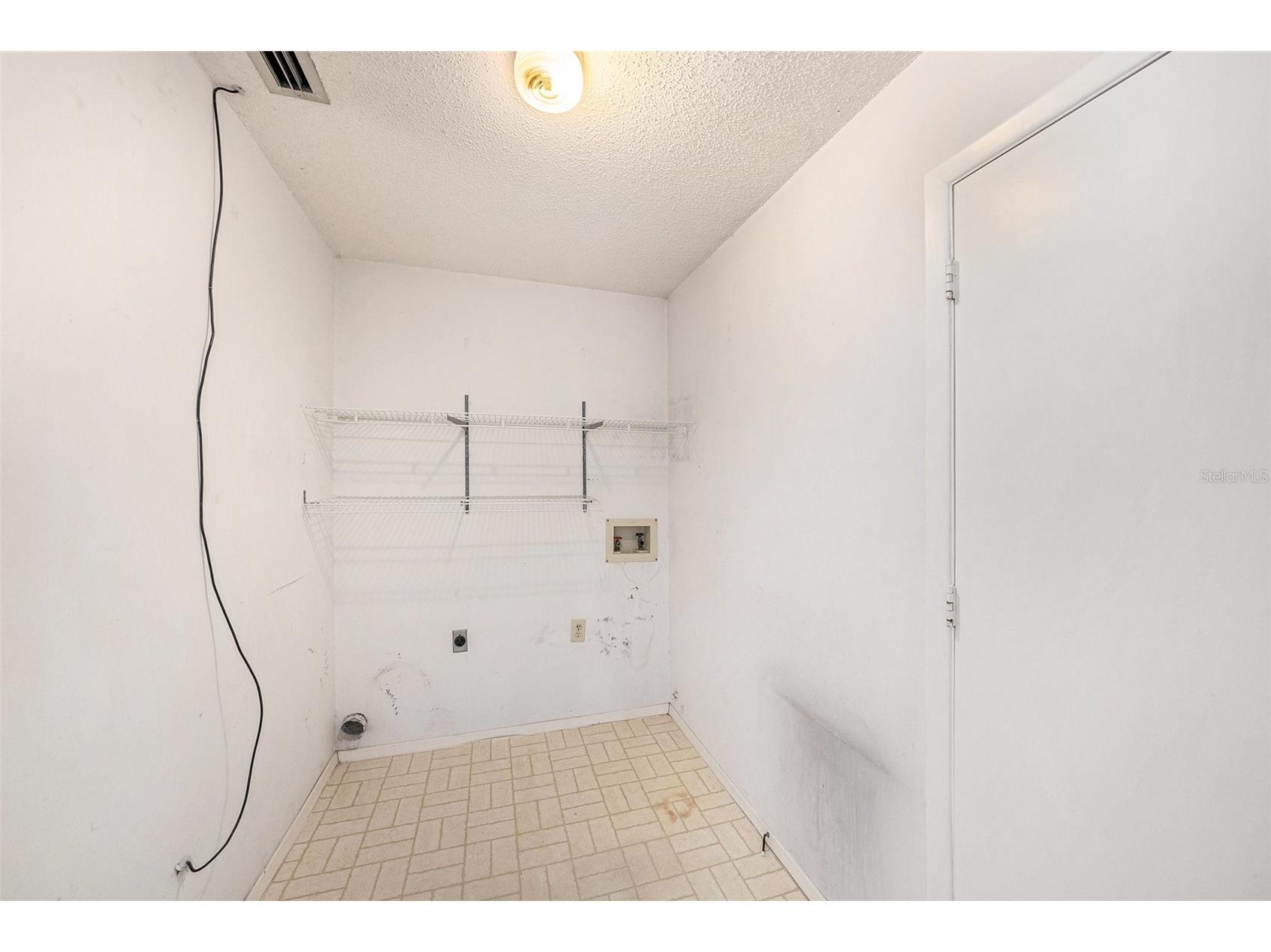 7112 Hollowell Drive Tampa FL 33634 TB8486682 image15