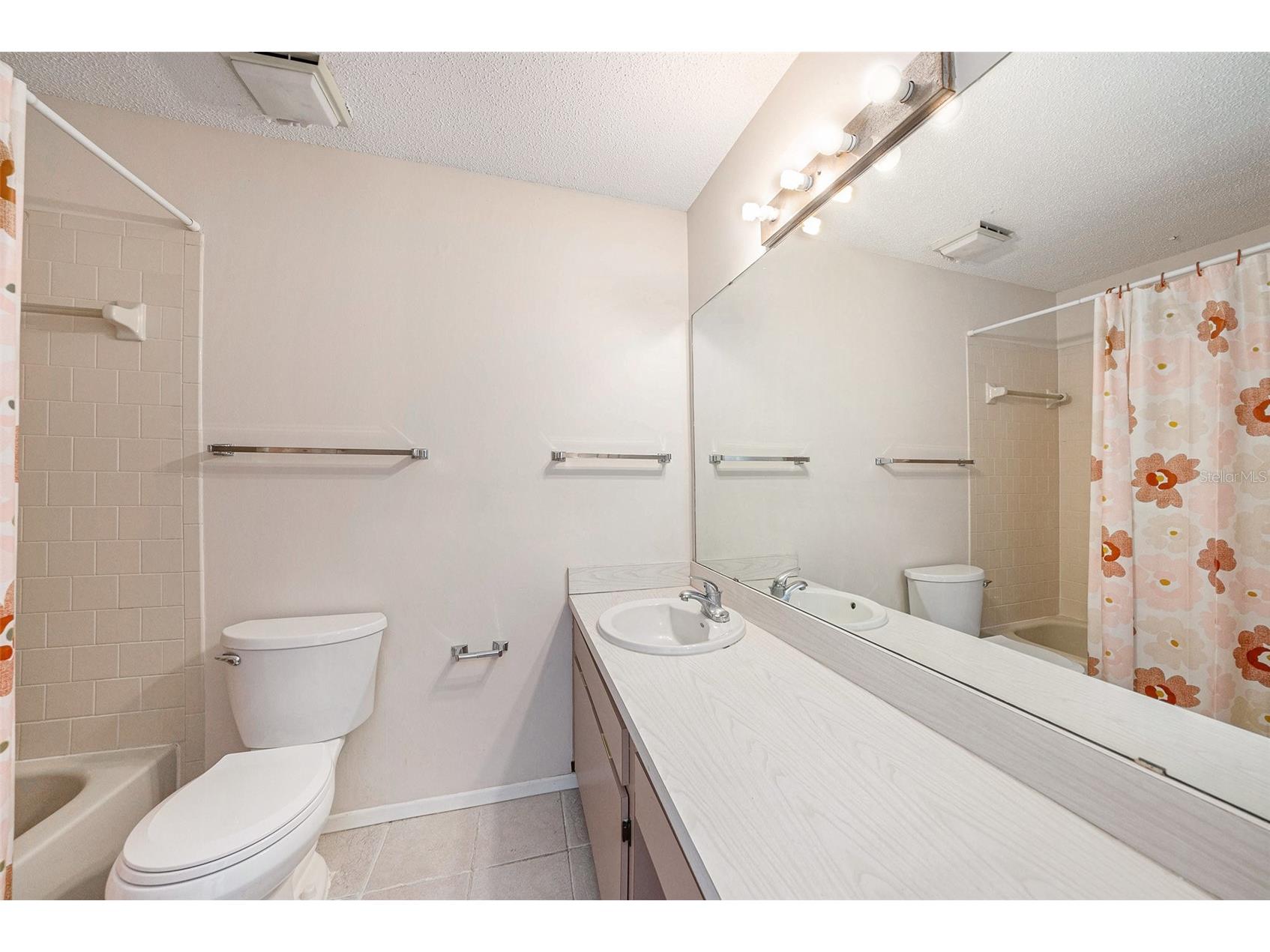 7112 Hollowell Drive Tampa FL 33634 TB8486682 image17