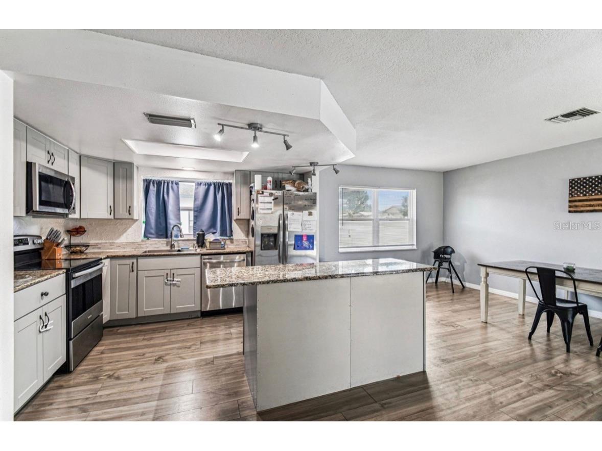 7112 Vista Way Port Richey FL 34668 W7881381 image16