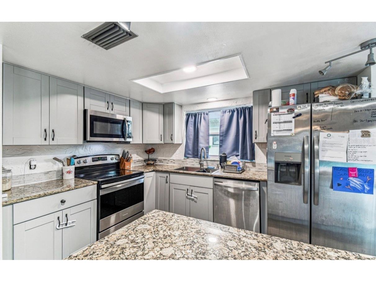 7112 Vista Way Port Richey FL 34668 W7881381 image20