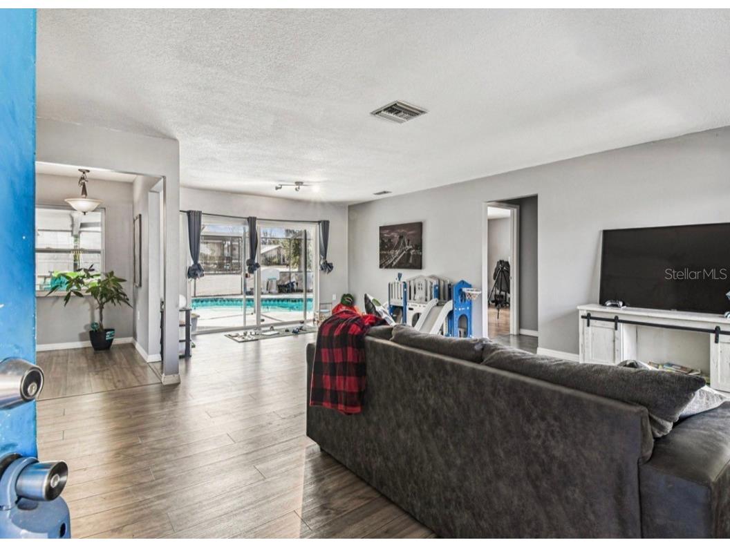 7112 Vista Way Port Richey FL 34668 W7881381 image5